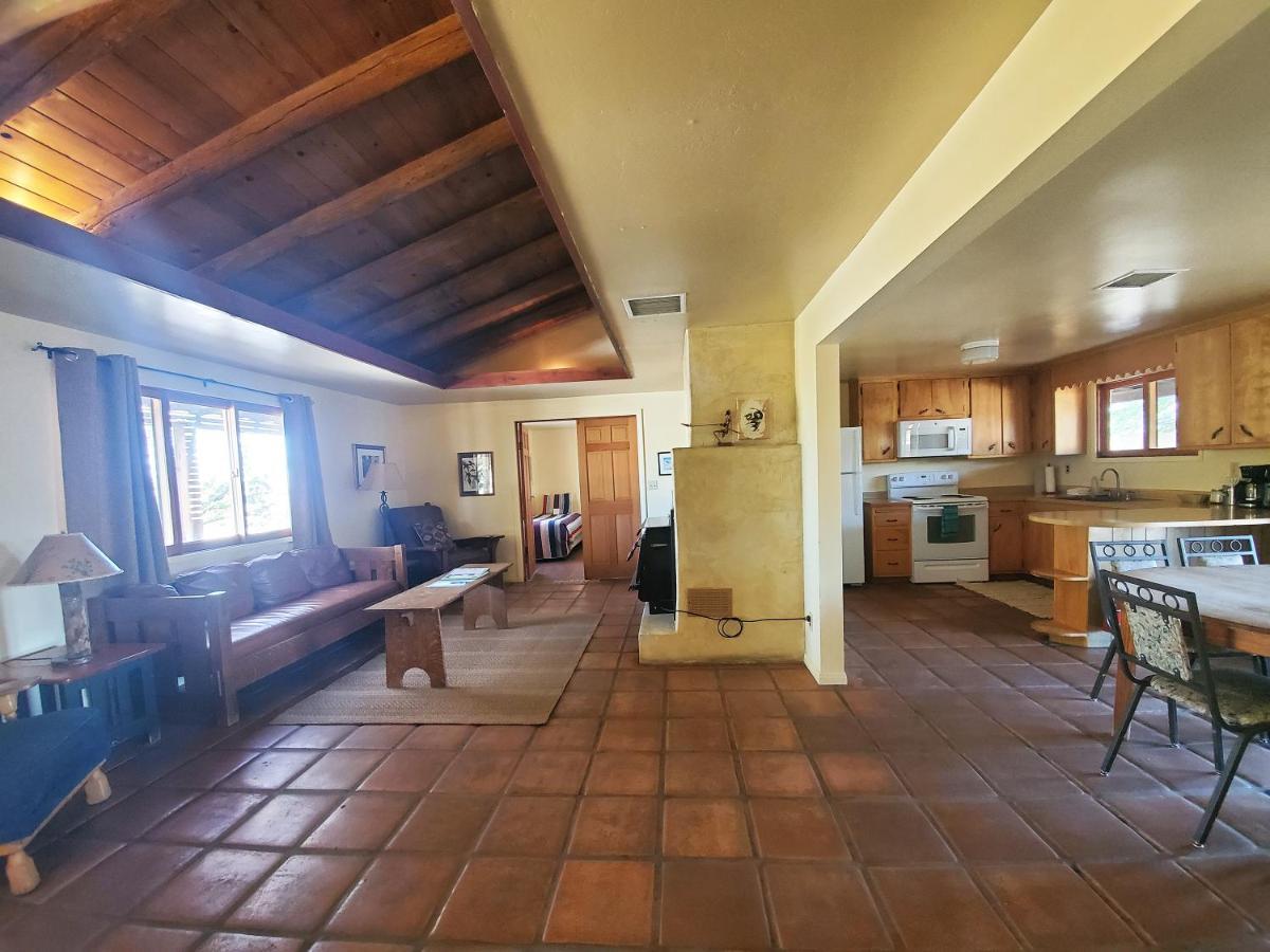29 Palms Inn ทเวนตีไนน์พาล์มส์ ภายนอก รูปภาพ