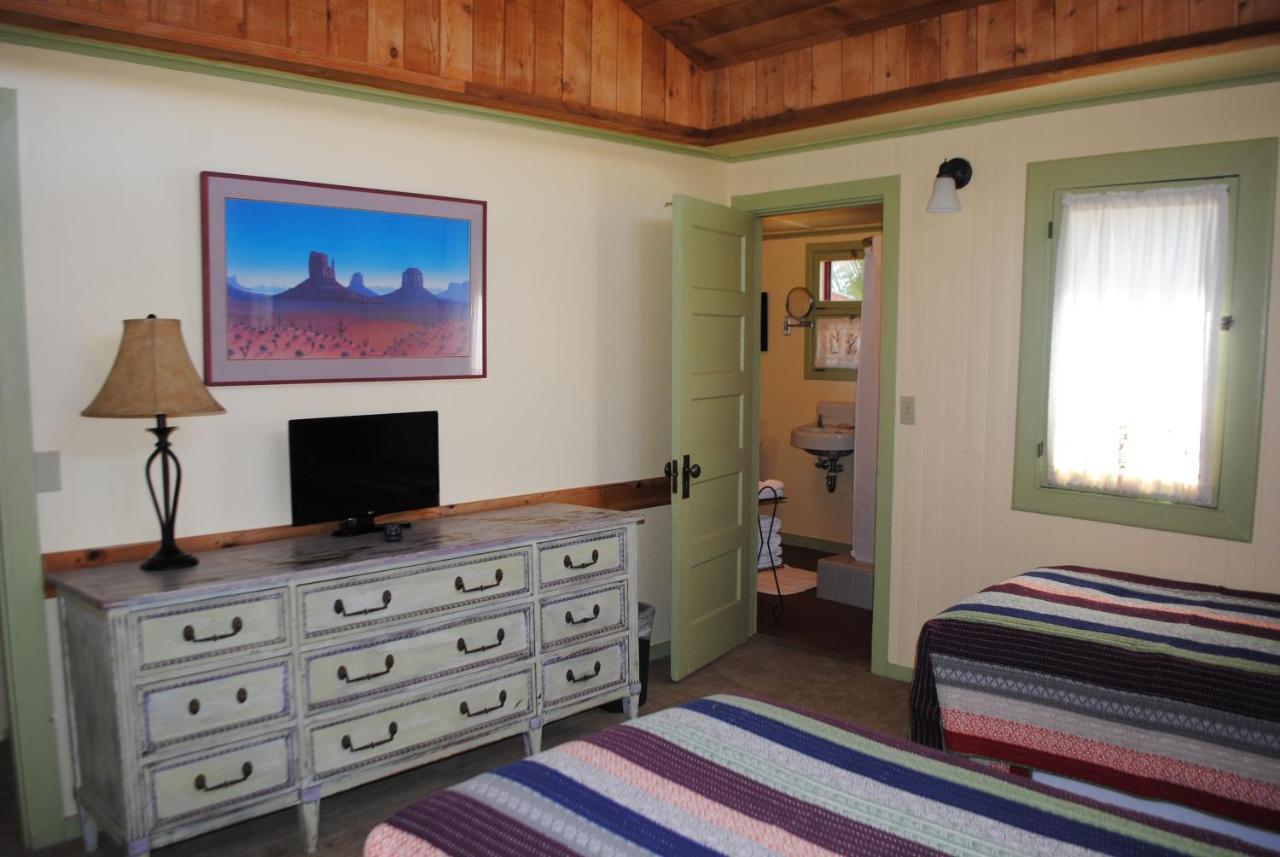 29 Palms Inn ทเวนตีไนน์พาล์มส์ ภายนอก รูปภาพ