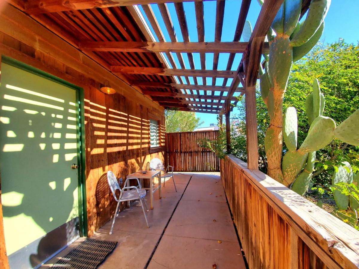 29 Palms Inn ทเวนตีไนน์พาล์มส์ ภายนอก รูปภาพ